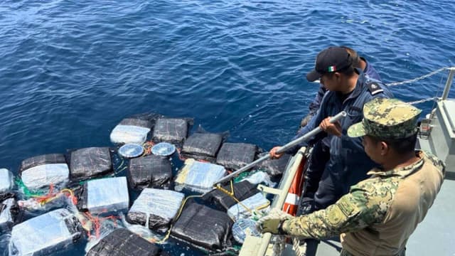 Autoridades estadounidenses incautan más de 3400 libras de cocaína en operaciones marítimas