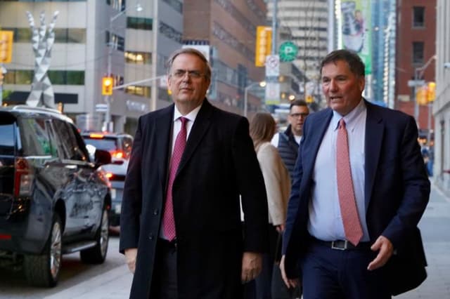 El secretario de Economía Marcel Ebrard, y el Ministro responsable de Comercio de Canadá Dominic LeBlanc. (Secretaría de Economía de México)