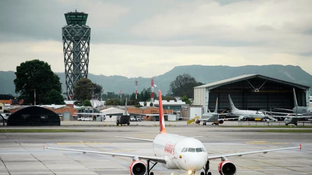 Un dron con explosivos cae en zona cercana al aeropuerto y base militar de Bogotá