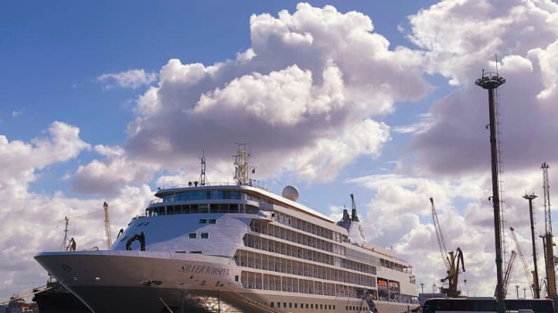 Chile aísla a dos viajeros de crucero vinculado a brote de hantavirus