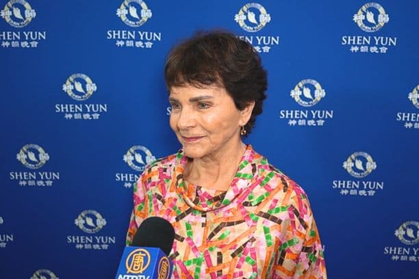 La conductora y periodista de espectáculos, Paty Chapoy, asiste a ver Shen Yun el 4 de mayo en el Auditorio Nacional de la Ciudad de México. (NTD)