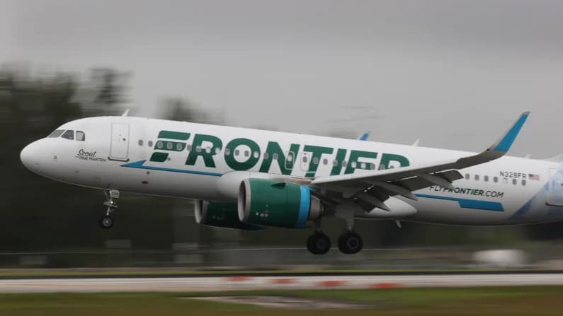 Muere una persona tras ser atropellada por aeronave de Frontier en Denver