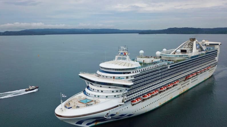 Crucero atraca en Florida tras un brote de norovirus que afectó a 145 personas