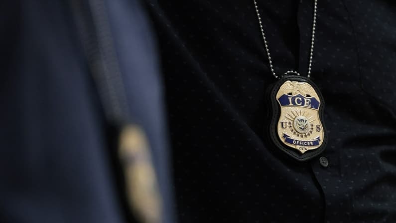 ICE infringió orden de la corte que restringía detenciones sin orden judicial en Colorado: Juez