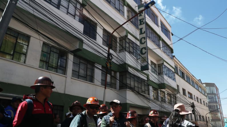 Gobierno boliviano atribuye muerte de turista a las protestas