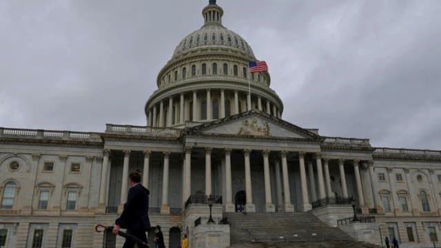 La Cámara de Representantes empata 212-212 en resolución relativa sobre poderes bélicos con Irán