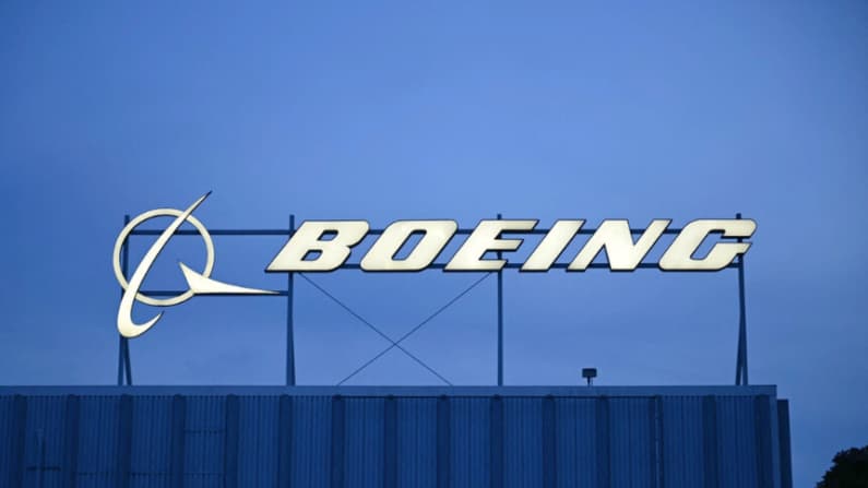 Trump dice que Beijing acordó comprar petróleo, soja y aviones Boeing a EE. UU.