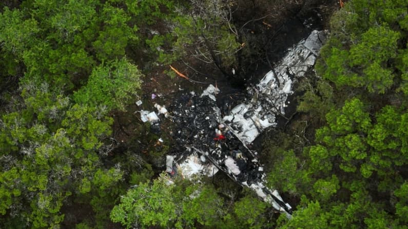 Informe revela que avioneta que transportaba a jugadores en Texas se desintegró en pleno vuelo