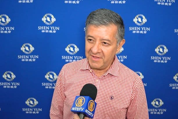 El Sr. Gabriel Sales Piñón, asistió a ver Shen Yun en el Conjunto de Artes Escénicas en Guadalajara el 7 de mayo de 2026. (NTD)