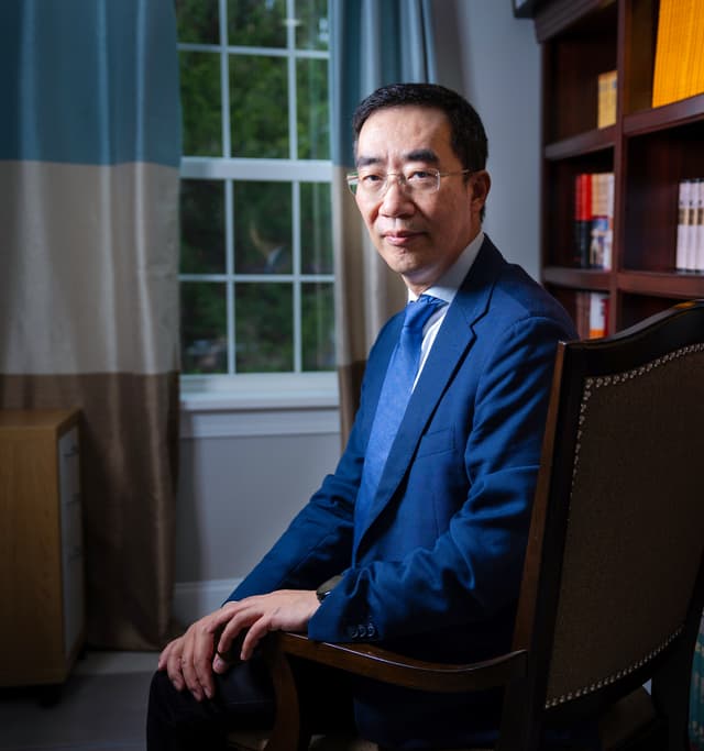 Zhang Tianliang, investigador principal del Instituto Consilium y profesor del Fei Tian College, en Cuddebackville, Nueva York, el 10 de mayo de 2026. (Samira Bouaou/The Epoch Times)