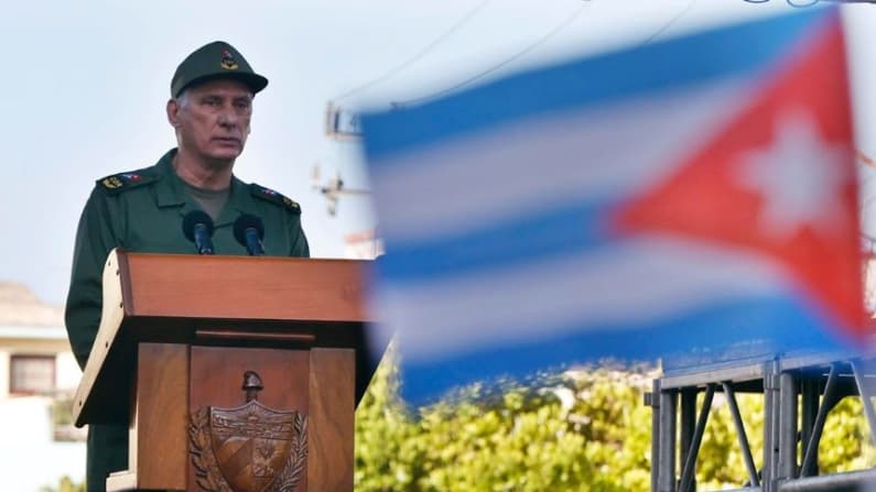 Díaz-Canel dice que Cuba tiene el derecho de defenderse ante posible ataque bélico