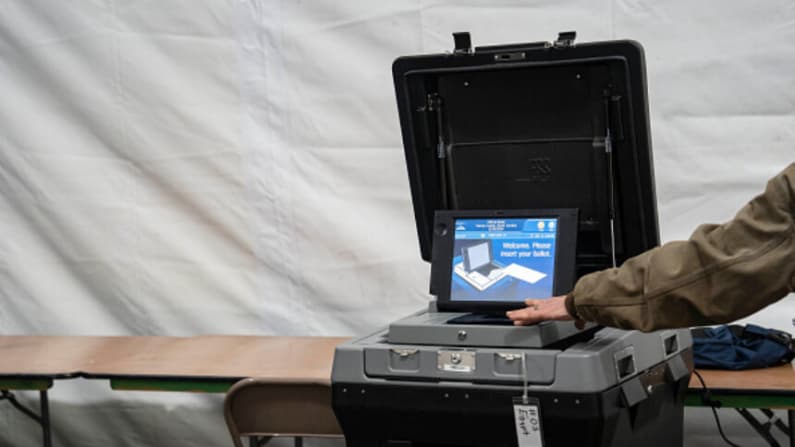 Trump solicitará investigar error en voto por correo en Maryland