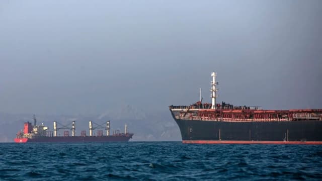 La UE impone sanciones a Irán por restricciones en el estrecho de Ormuz