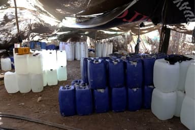Desmantelan tres narcolaboratorios y decomisan 4 toneladas de metanfetamina en Sinaloa