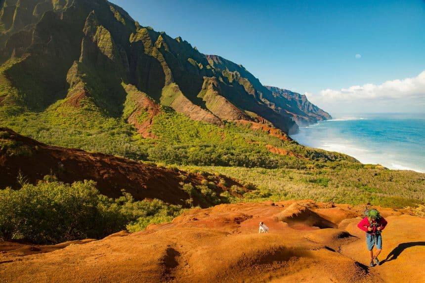 Turista de California fallece tras quedar inconsciente en un peligroso sendero de Hawái