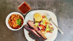 Brisket ahumado para el Día de los Caídos: tierno, ahumado y más saludable