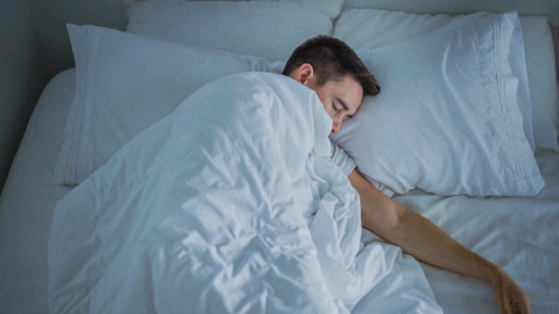 Babeo, ronquidos, pesadillas: Cómo aliviar los problemas de sueño más comunes
