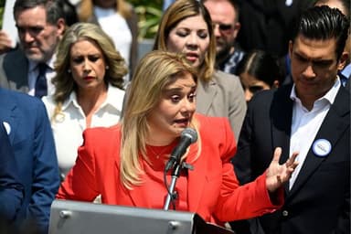 Diputados de Morena solicitan juicio político contra la gobernadora de Chihuahua