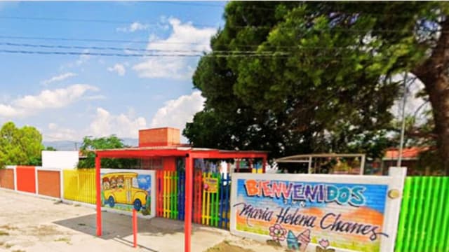 "Como le explico a tus hermanos", dice madre de pequeño fallecido en el kínder tras colapso de columpio
