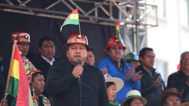 Manifestantes bolivianos condicionan el diálogo al retiro de órdenes de arresto