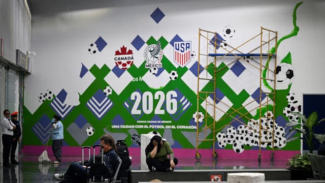 México impone restricción temporal a pasajeros del Congo, Uganda y Sudán por brote de ébola