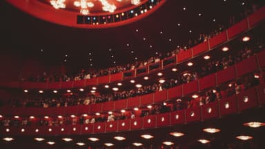 Trump busca transferir el Kennedy Center a demócratas tras revés judicial