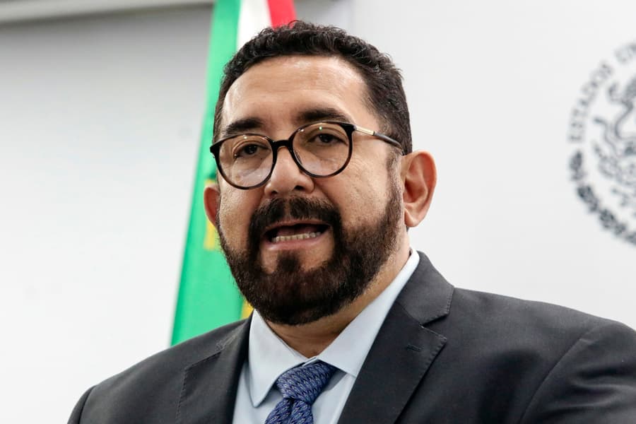 El fiscal especial en investigación de asuntos relevantes y vocero de la FGR, Ulises Lara. Imagen de archivo. (EFE/ Madla Hartz)