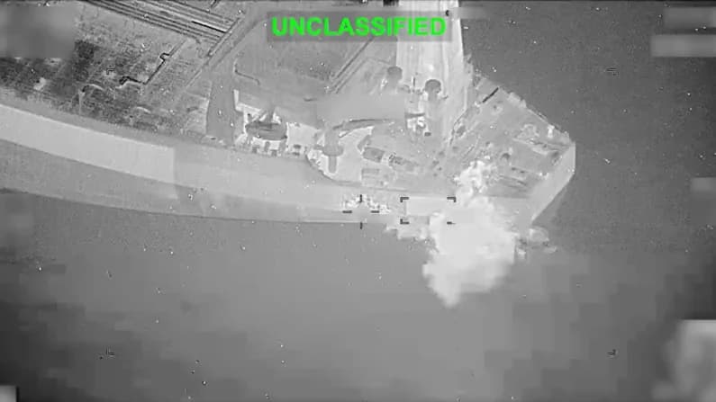 Fuerzas de EE. UU. neutralizan un petrolero con bandera de Botsuana que se acercaba a una isla iraní