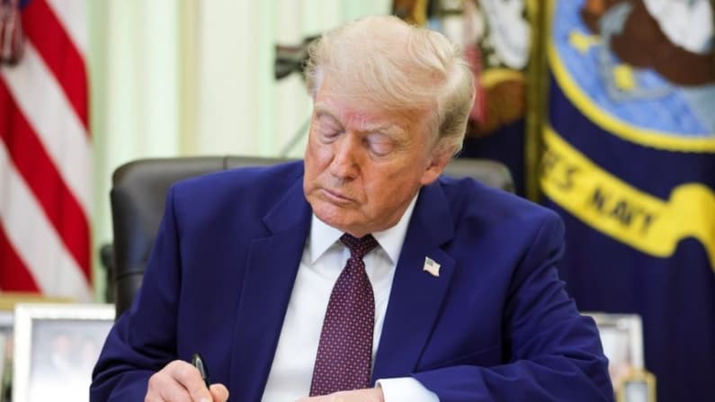 Trump emite un memorando para acelerar el uso de la IA para la seguridad nacional