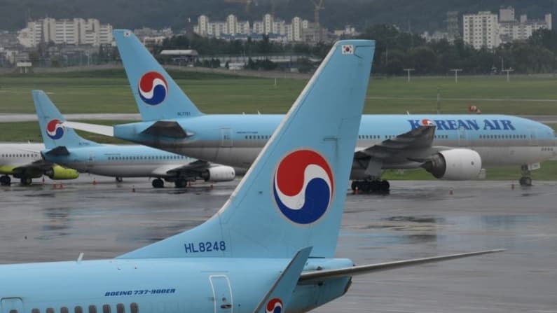 China busca ampliar influencia en península coreana mediante acuerdo de vuelos con Seúl y visita a Pyongyang