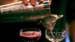 Expertos recomiendan consumir máximo una bebida alcohólica al día