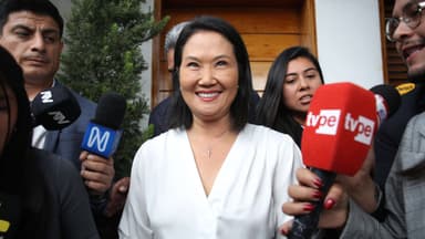 Fujimori recupera la ventaja sobre Sánchez en la fase final del escrutinio
