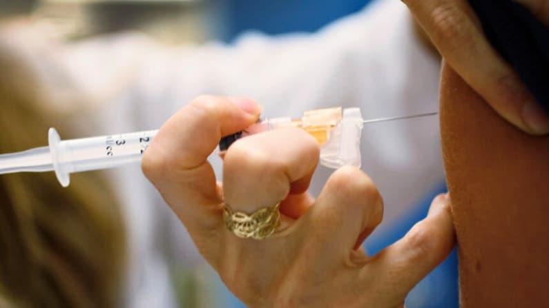 Merck llega a un acuerdo en demanda por alegaciones de síndrome tras vacuna contra el VPH