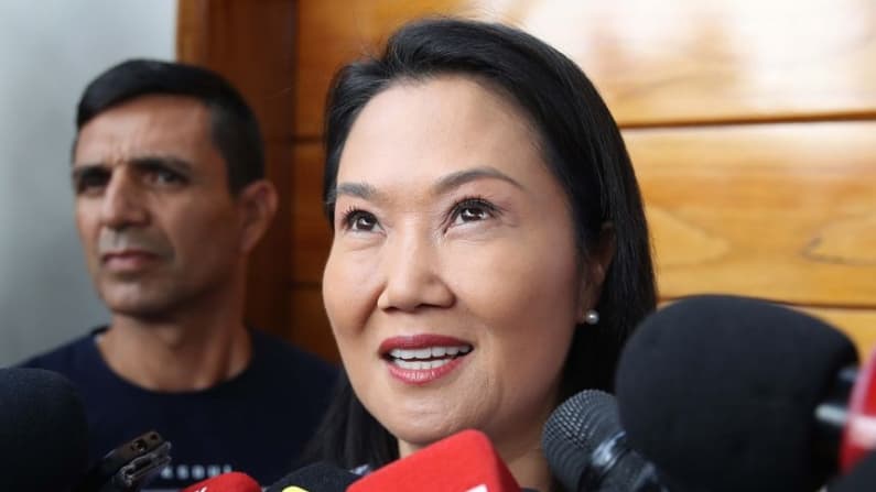 Fujimori mantiene ventaja de 1397 votos sobre Sánchez en el balotaje presidencial en Perú