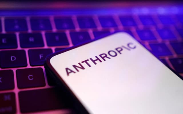 El logotipo antrópico se ve en una foto de ilustración. (Dado Ruvic/Reuters).