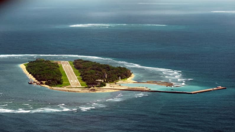 Aumenta la tensión en el Mar de China Meridional por la incursión de barcos chinos