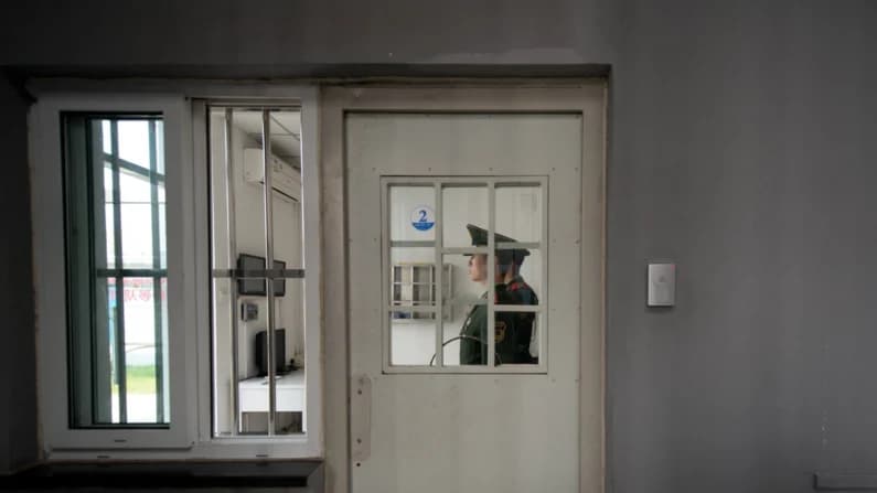 Aumentan las entregas de funcionarios chinos por la ofensiva anticorrupción de Beijing