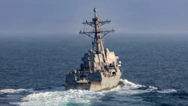 Casa Blanca pide al Pentágono impulsar la producción de armamento estadounidense