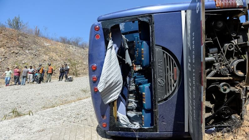 Mueren 7 miembros de un equipo de básquetbol en trágico accidente al volver de campeonato en Brasil