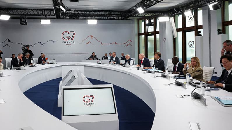 Irán y Ucrania dominan la atención el primer día de cumbre del G7 en Francia