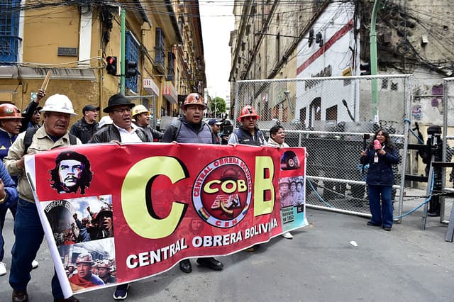 Gobierno convoca a la Central Obrera al diálogo para pacificar Bolivia