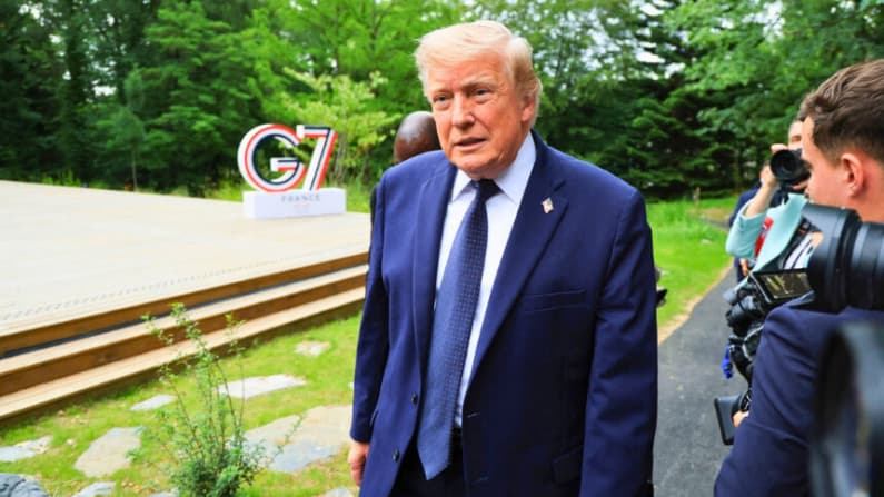 Trump defiende memorándo y dice que Irán debe aceptar condiciones