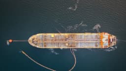 Estados Unidos permite que expire la exención de sanciones al petróleo ruso por mar