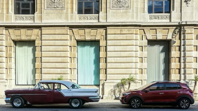 Legisladores cubanos aprueban más de 175 reformas, los cambios más amplios a la economía de Cuba desde 1959