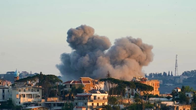 Israel y Hezbolá acuerdan un alto el fuego en el Líbano, según funcionario estadounidense