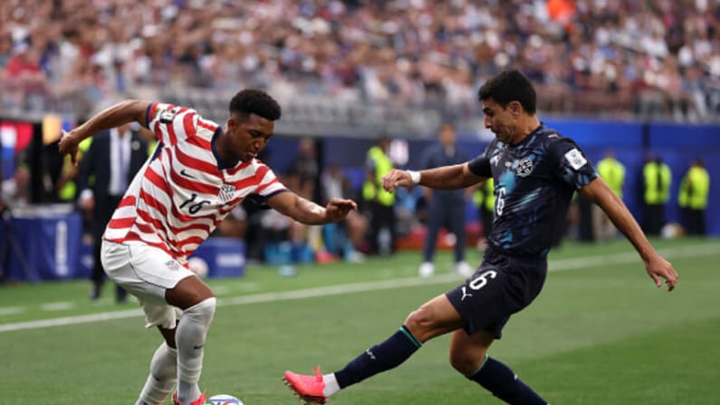 Estados Unidos avanza a la ronda eliminatoria tras vencer a Australia por 2-0