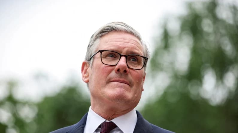 El primer ministro británico, Keir Starmer, anuncia su renuncia