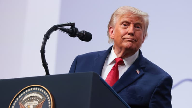 Trump advierte a Teherán que no viole el acuerdo con EE. UU. en medio de dudas sobre sus términos