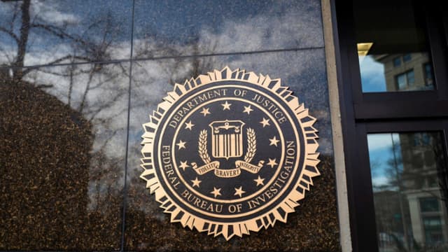 FBI detalla cómo presuntos agentes chinos se centran en personas con autorización de seguridad de EE. UU.