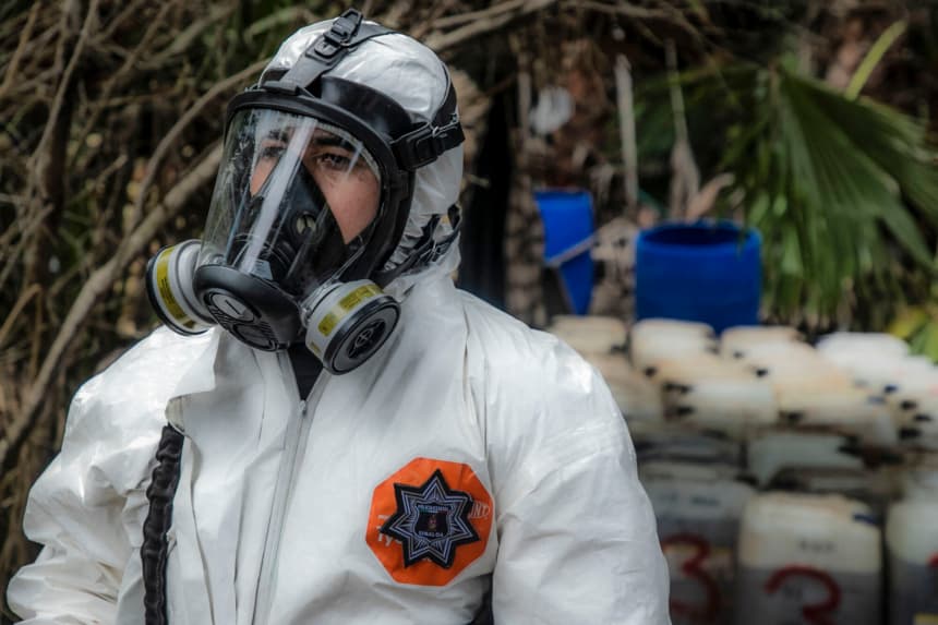 Incautan más de 20,000 L de metanfetamina en Sinaloa: Uno de los “decomisos más grandes” en México